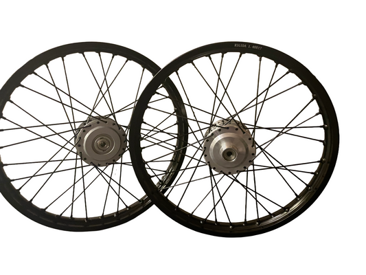 17 Zoll Speichenrad 17x1.40 Schwarz Puch Maxi S\N